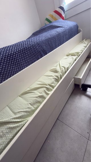 Cama individual con cama de cajón