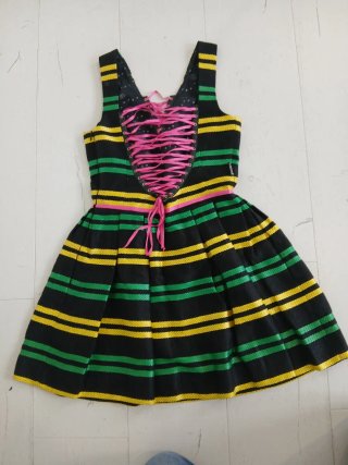 Vestido espectacular highly preppy