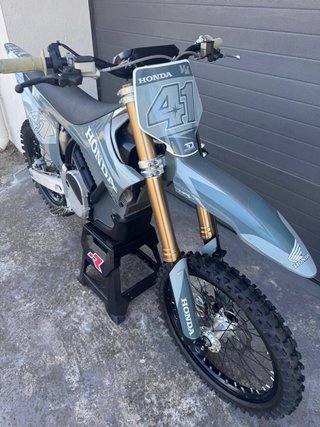Honda Motocross stark solo 4h uso