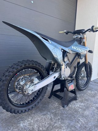 Honda Motocross stark solo 4h uso