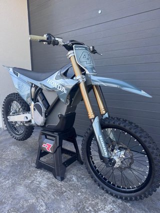 Honda Motocross stark solo 4h uso