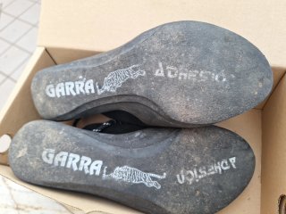 Zapatillas pies de gato marca garra