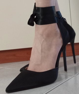 Scarpe Décolleté Nere con Fiocco