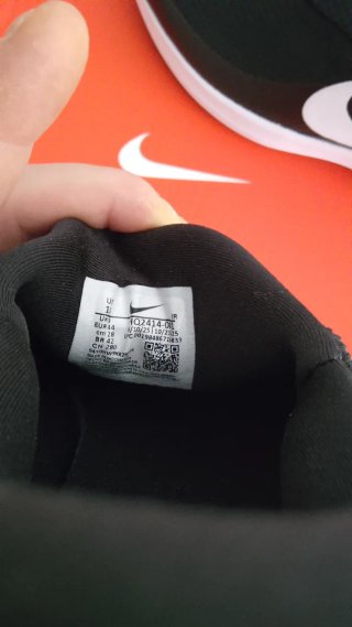 Nike Revolution 8 erayson Negro/Blanco