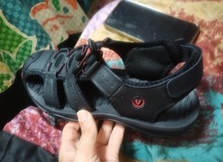 SANDALIAS TREKKING CUERO NUMERO 44 ANTIDESLIZANTE