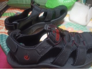 SANDALIAS TREKKING CUERO NUMERO 44 ANTIDESLIZANTE