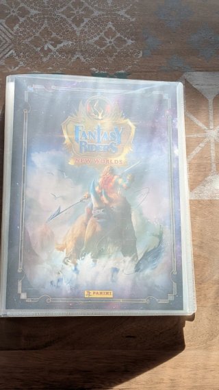 Caja cromos de Fantasy Riders, Revista y Álbum