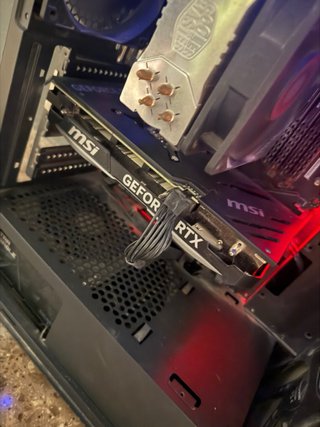 MSI GeForce RTX 4070 SUPER VENTUS 2X OC de 12GB