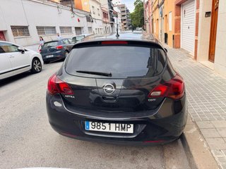 Opel Astra 2013