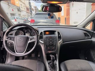 Opel Astra 2013