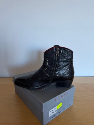 Botines piel negros mujer tachuelas estrellas