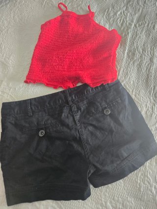 Conjunto Top Rojo y Pantalón Negro