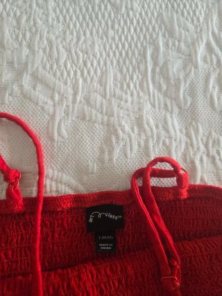 Conjunto Top Rojo y Pantalón Negro