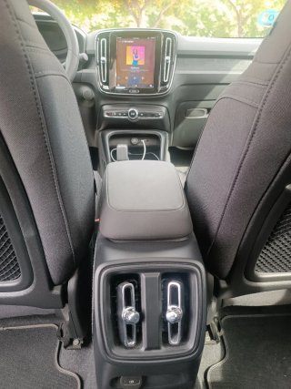 Volvo C40 2023