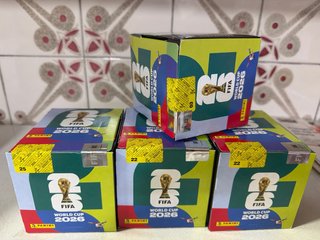 Se vende 4 cajas de  FIFA World Cup 2026 sin abrir