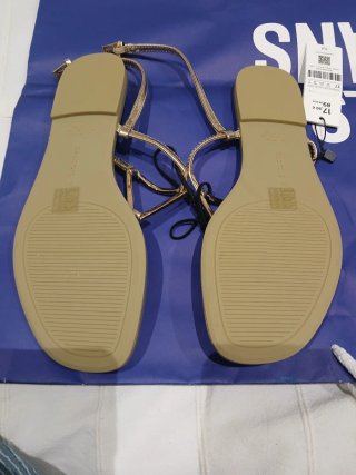 Sandalias doradas Parfois talla 37