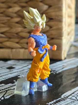 Figura Goku Super Saiyan