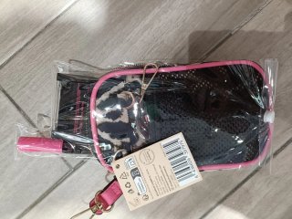 Bolso Leopardo Magic Studio con Maquillaje