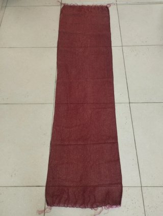 Pañuelo fino con brillos dorados. Nuevo