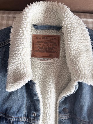 Cazadora vaquera Levi's hombre con borreguito