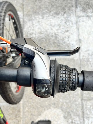 Bicicleta Cube Acid 200 SL