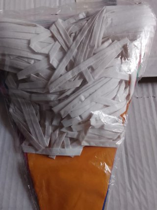 Banderas de plástico de colores
