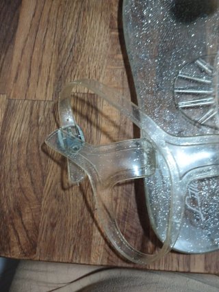 Sandalias transparentes con brillos