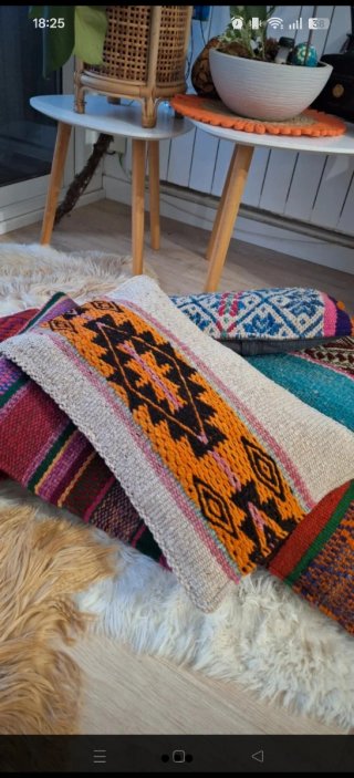 Cojín artesanal étnico rectangular multicolor