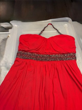 Vestido rojo con pedrería evento M