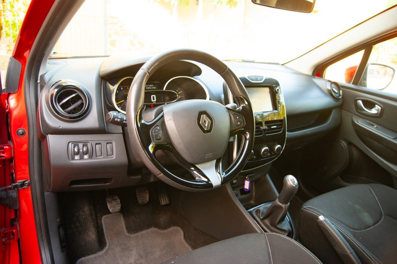 Renault Clio Sport Tourer 1.5 DCI eco2 Authentique 2015, foto 8