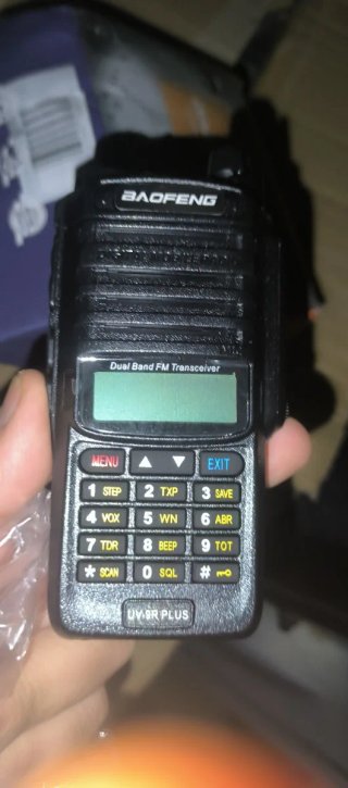 Walkie Talkie Baofeng UV-9R Plus