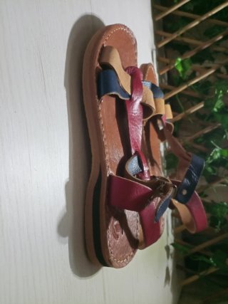 Sandalia talla 37 Artesanales Cuero