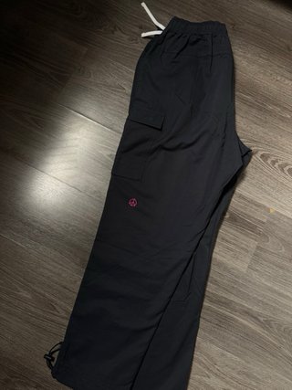 Jogger Cargo Nike World Tour Edition Negro