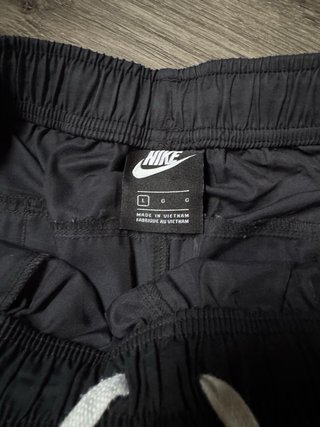 Jogger Cargo Nike World Tour Edition Negro