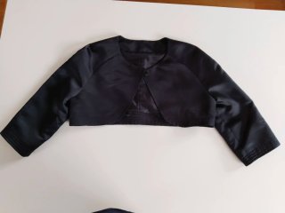 Chaqueta fiesta negra corta