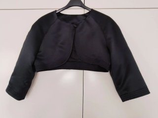 Chaqueta fiesta negra corta
