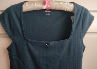 Camiseta Hollister Talla S Cuello Cuadrado