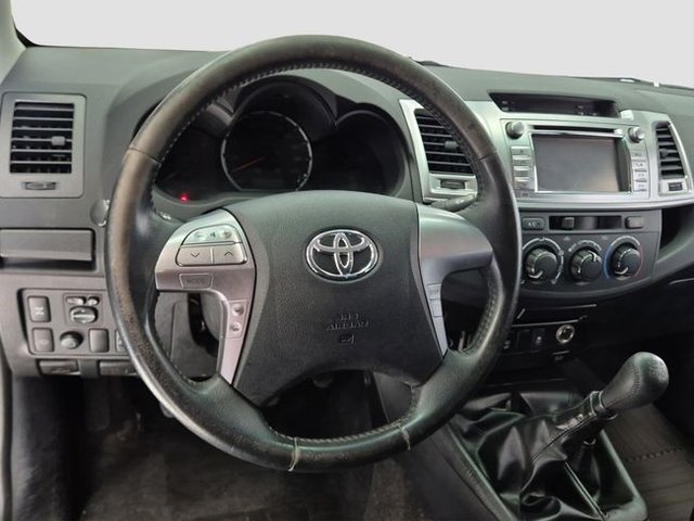 Toyota Hilux Cabina Doble GX 144 CV
