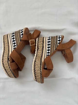 Sandalias Cuña Marrones