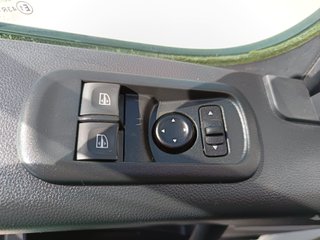 Renault Master 2.3 CHASIS CAJA CERRADA TRAMPILLA