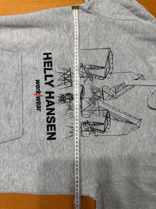 Sudadera Helly Hansen gris con grúas