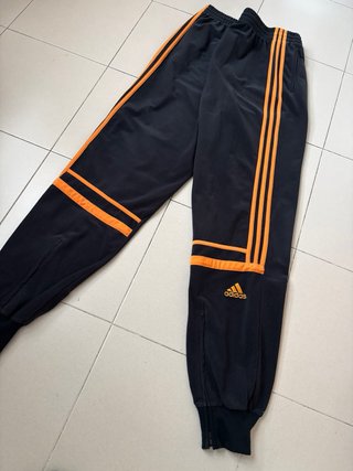 Pantalón Adidas challenger XXL