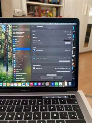 MacBook Pro 13” M1 2020 8GB RAM 256GB SSD