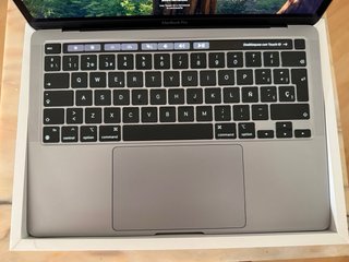 MacBook Pro 13” M1 2020 8GB RAM 256GB SSD