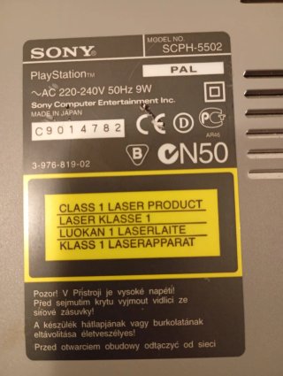 Playstation 1 Sony Console + 2 Controller