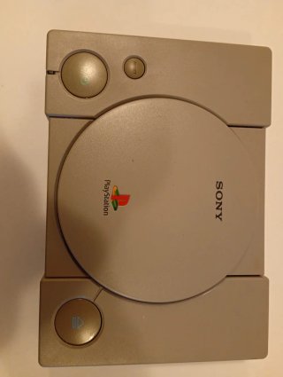 Playstation 1 Sony Console + 2 Controller