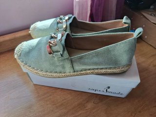 Zapatos planos mujer verde y dorado
