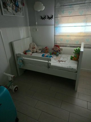 Cuna de bebé blanca + colchon