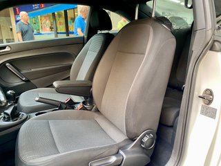 Volkswagen Beetle 2014
