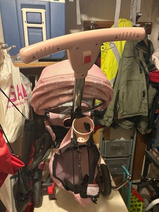 Triciclo rosa per bambina